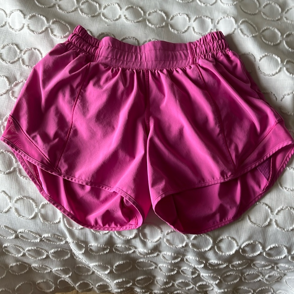Pink Size 4 lululemon hotty hot shorts